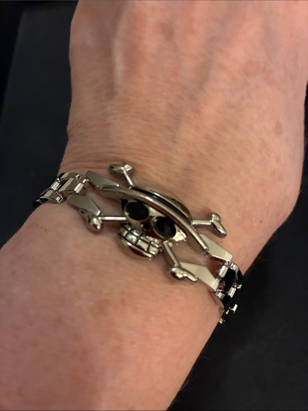 Men's Silver Skull & Crossbones Link Bracelet - Polished Steel Finish